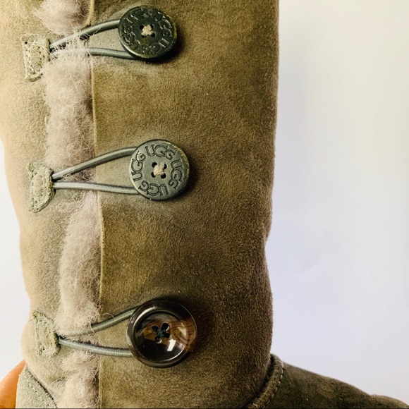 Ugg Bailey Boots - Picture 3 of 7